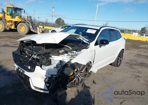 2025 Volvo Xc60 Plug-In Hybrid Polestar Engineered, T8 Awd Electric/Gasoline из США, поврежденный, VIN YV4H60RP2S1055108